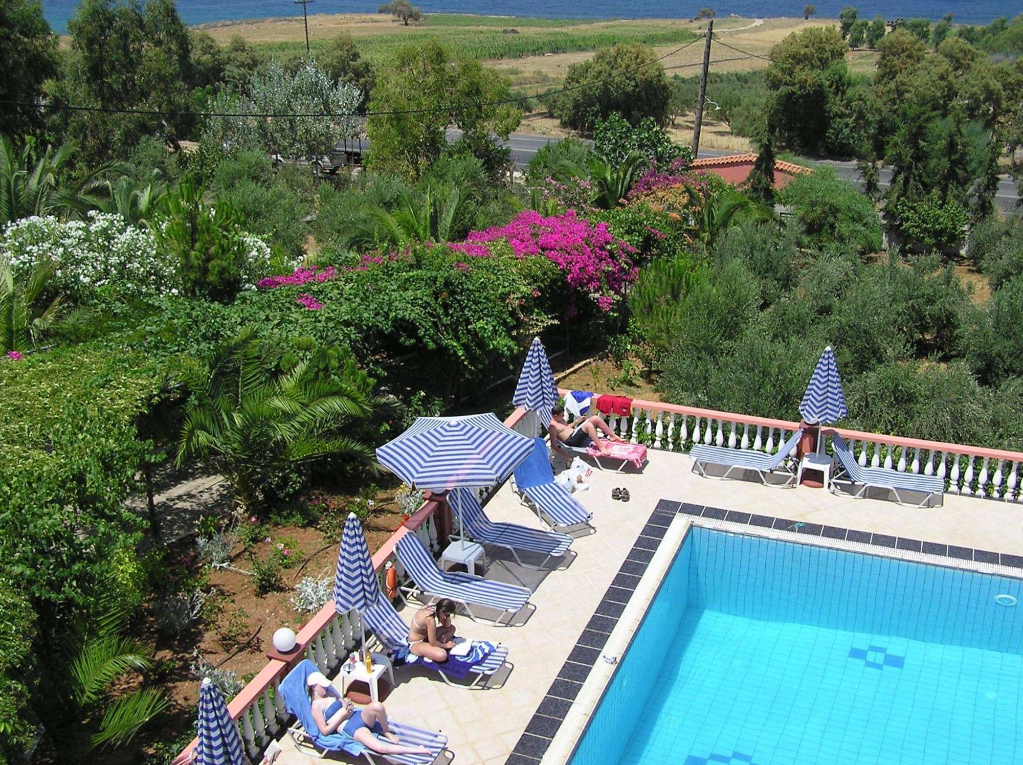 Knossos Aparthotel Pánormos Exteriör bild