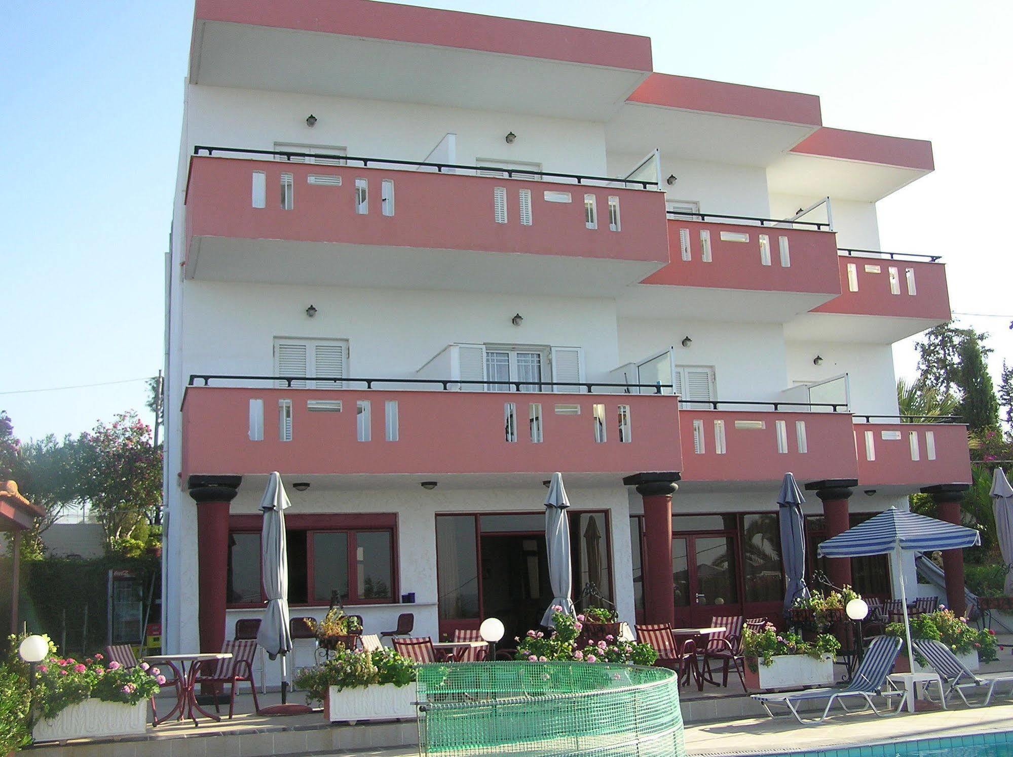 Knossos Aparthotel Pánormos Exteriör bild
