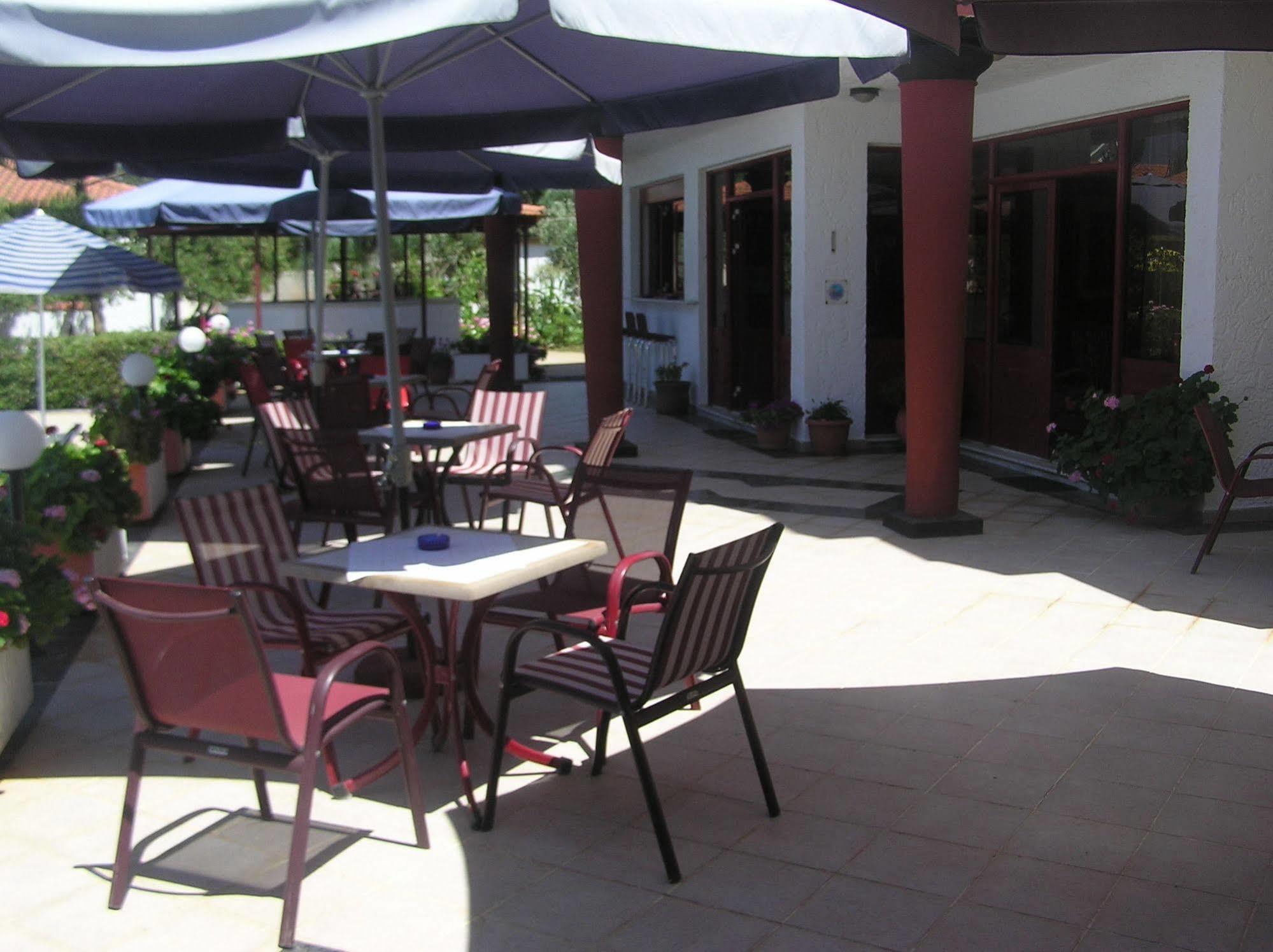 Knossos Aparthotel Pánormos Exteriör bild