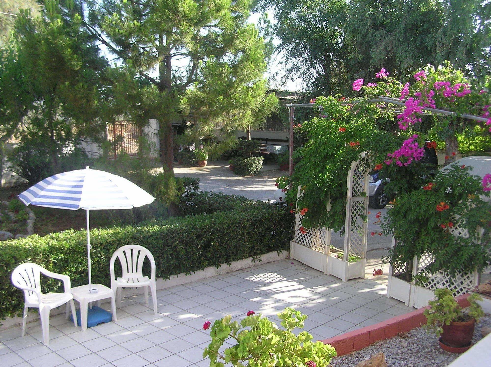 Knossos Aparthotel Pánormos Exteriör bild