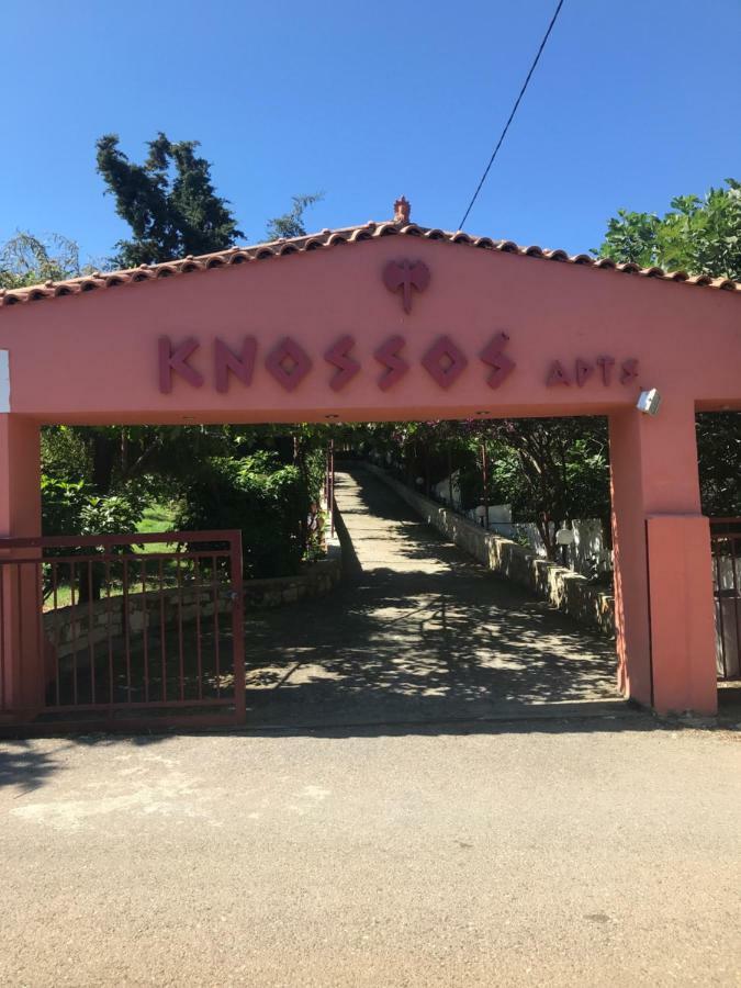 Knossos Aparthotel Pánormos Exteriör bild